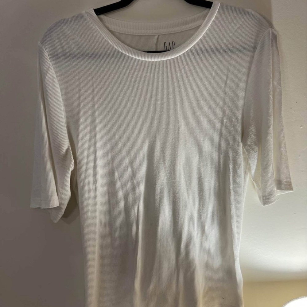 GAP Women’s White Shirt